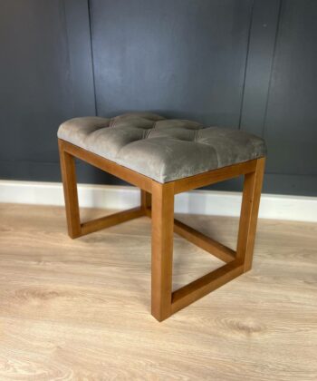 Wooden-Framed Velvet Bench 60x40cm - Grey Elegance
