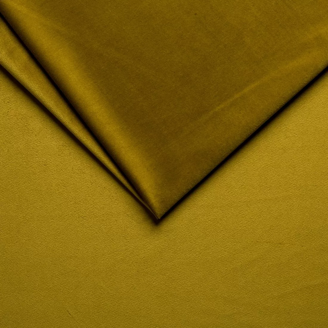 Velluto-34-Amber-Green-1100x1100