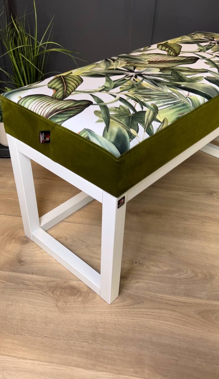Exotic Wooden Bench – Tropical Paradise Design