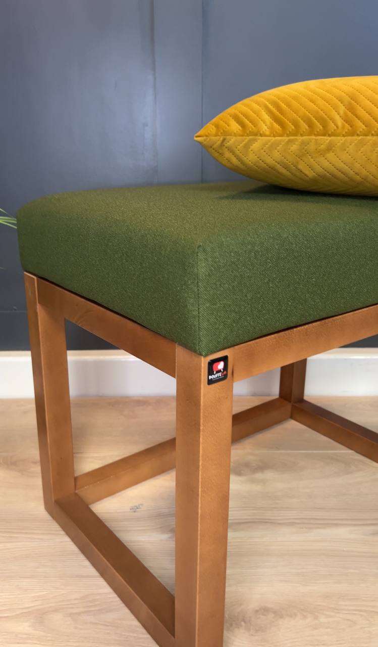 Wooden-Framed Velvet Bench 60x40cm – Green Elegance