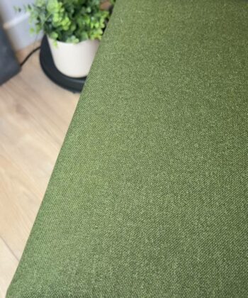 Wooden-Framed Velvet Bench 60x40cm – Green Elegance
