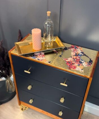 Vintage Chic Three-Drawer Chest 62x30x82