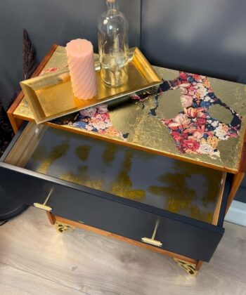 Vintage Chic Three-Drawer Chest 62x30x82