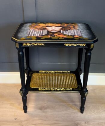 Gilded Muse Side Table – Artistic Black & Gold Accent Table