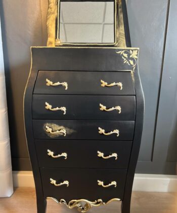 Elegance Canvas Bureau