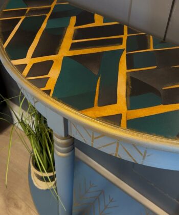 Geometric Half-Moon Console Table with Storage Shelf