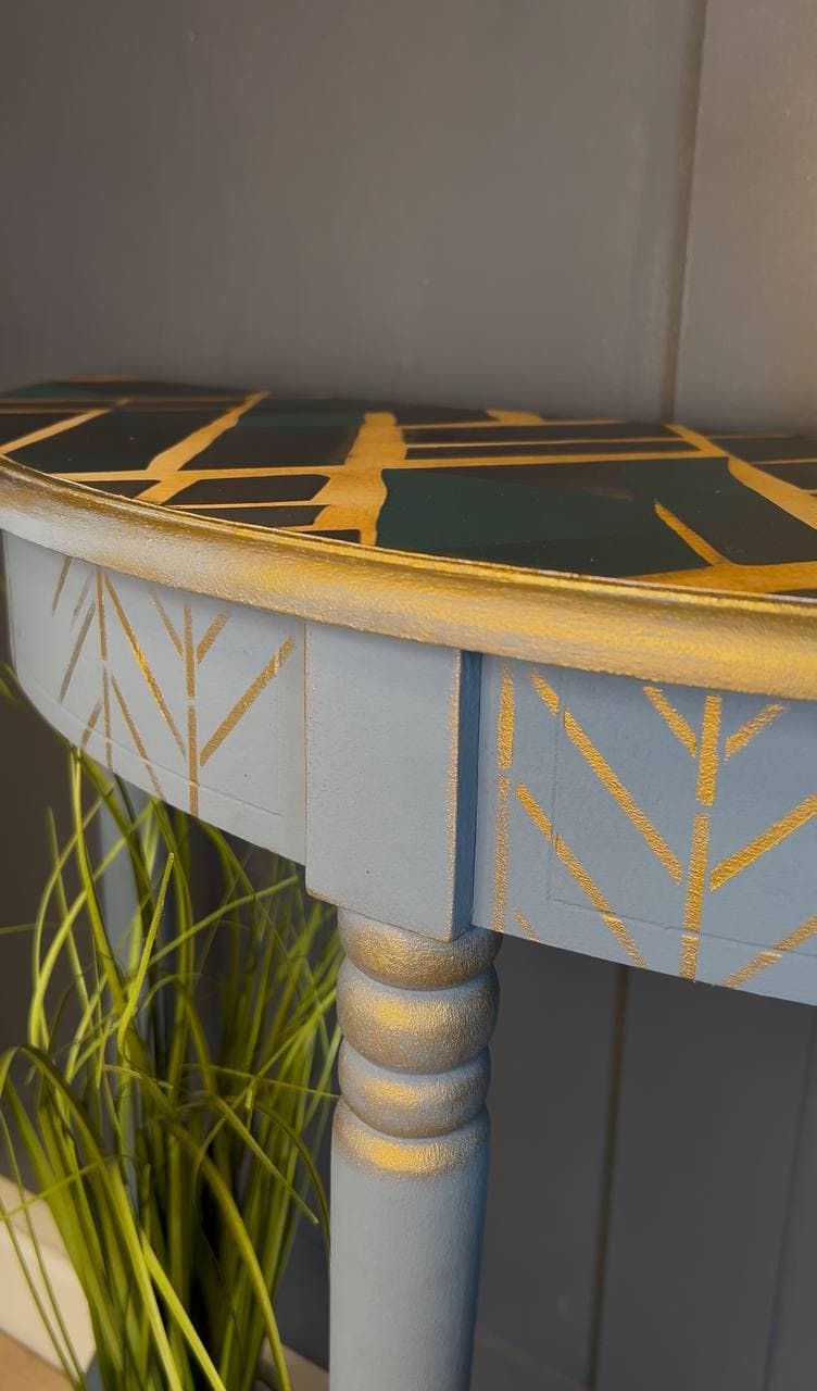 Geometric Half-Moon Console Table with Storage Shelf