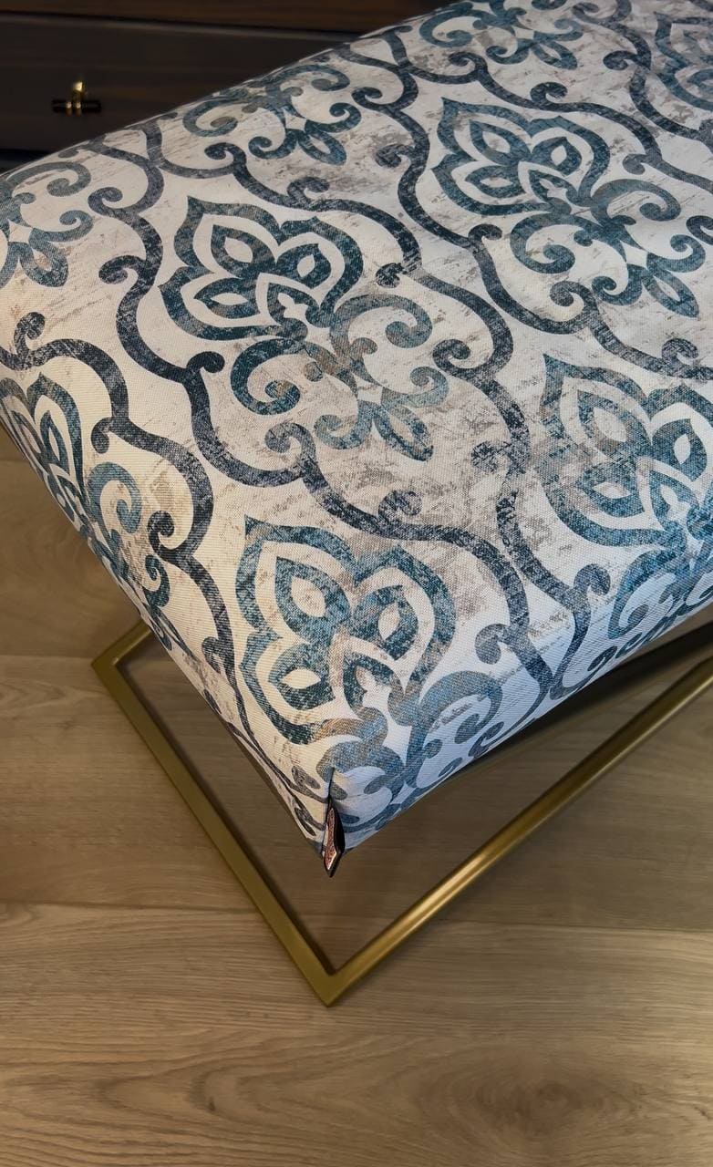 Metal-Framed Bench in Antique Gold Finish – 100x40cm