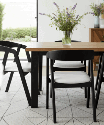 Oslo Solid Beech Chair Black – Nordic Minimalist Craftsmanship