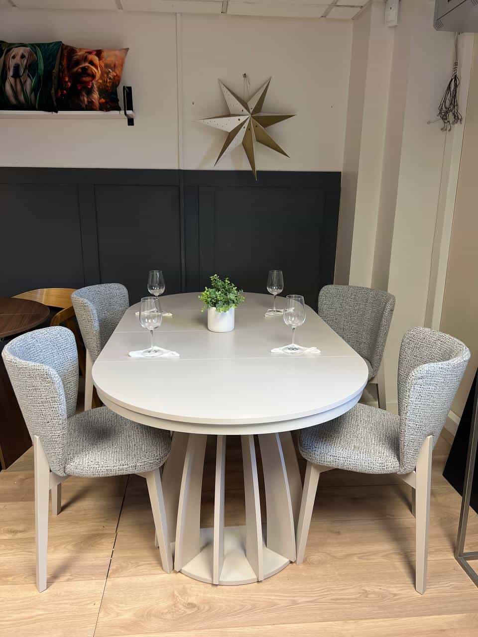 Axis Extendable Dining Table – Cashmere, 100–180cm