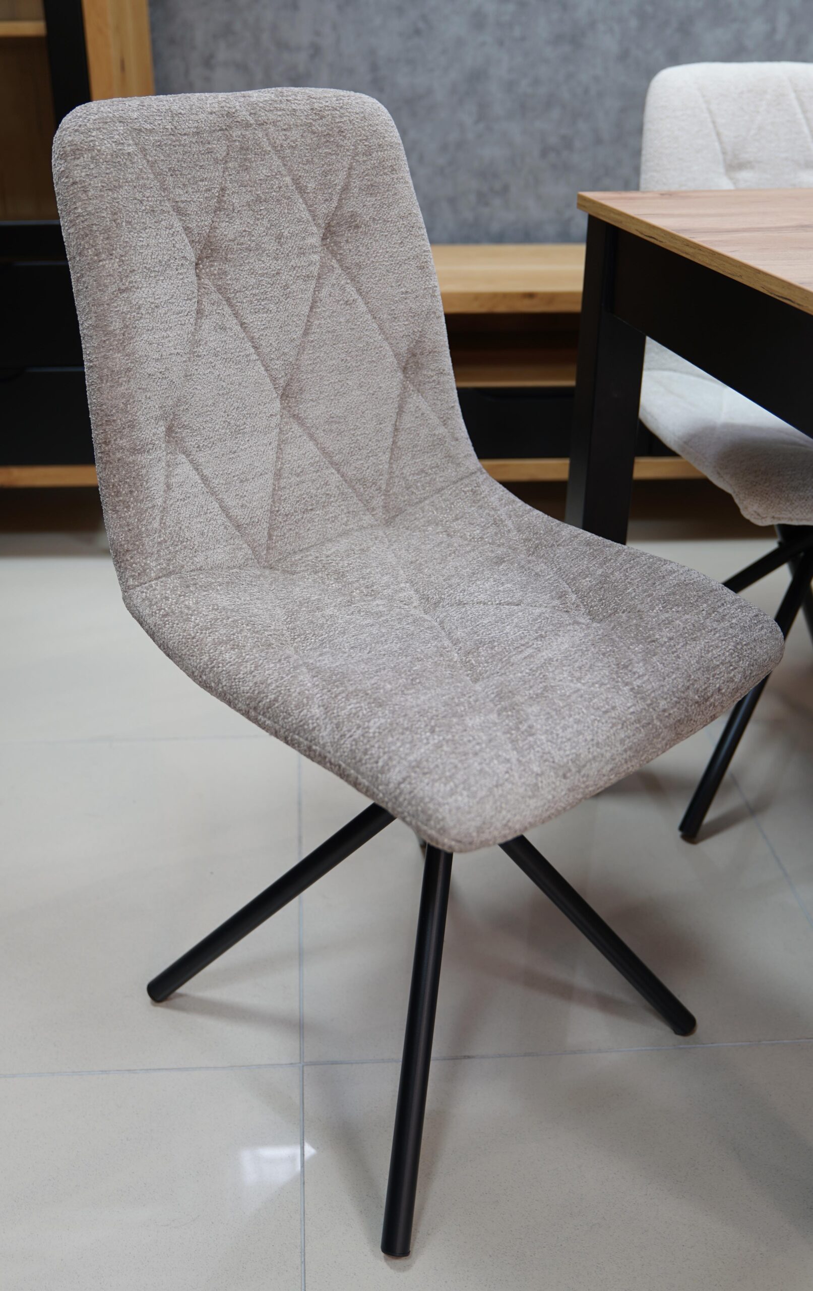 Luna Swivel Comfort Chair