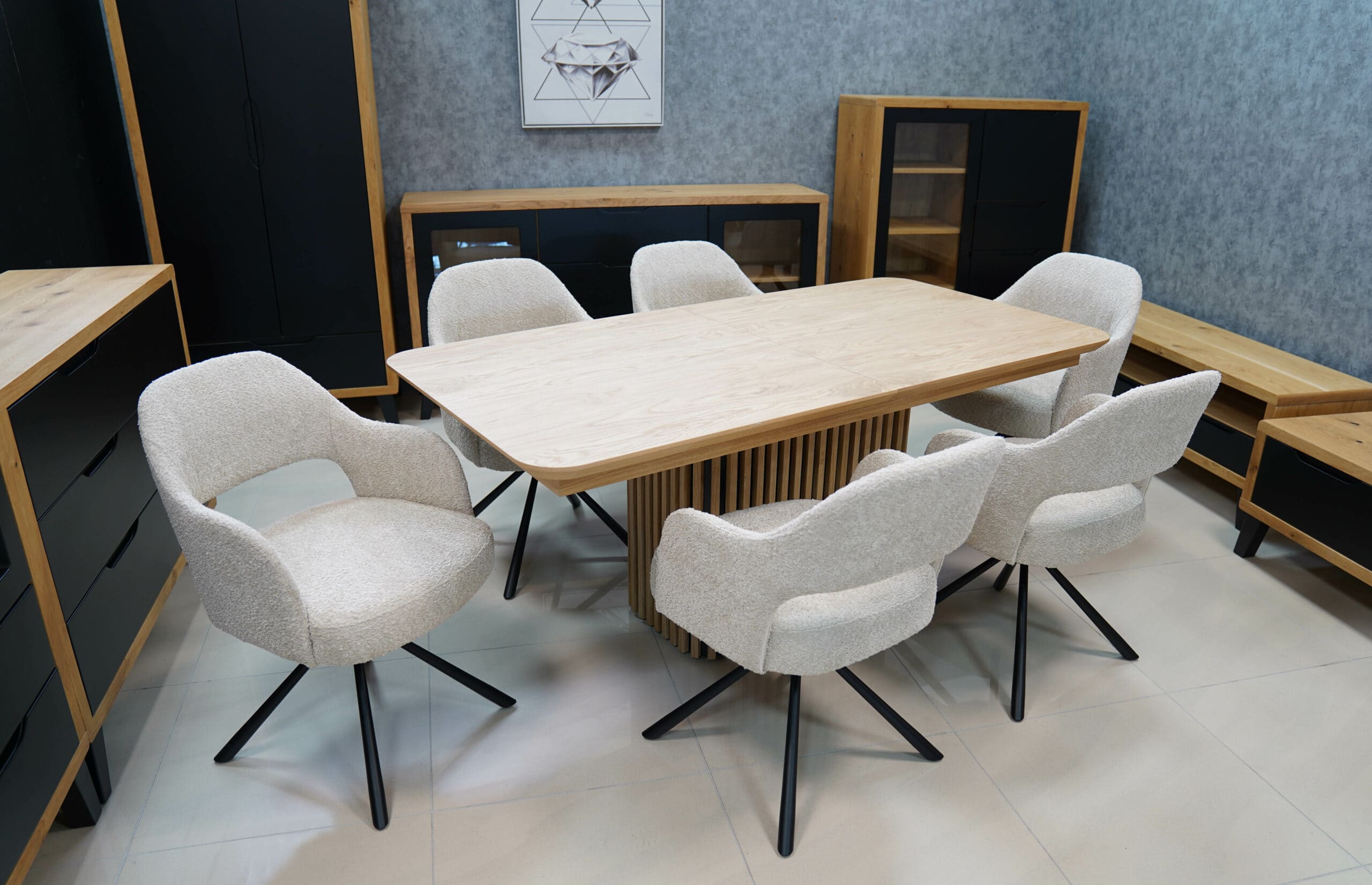 Pivot39 Beige Boucle Swivel Chair