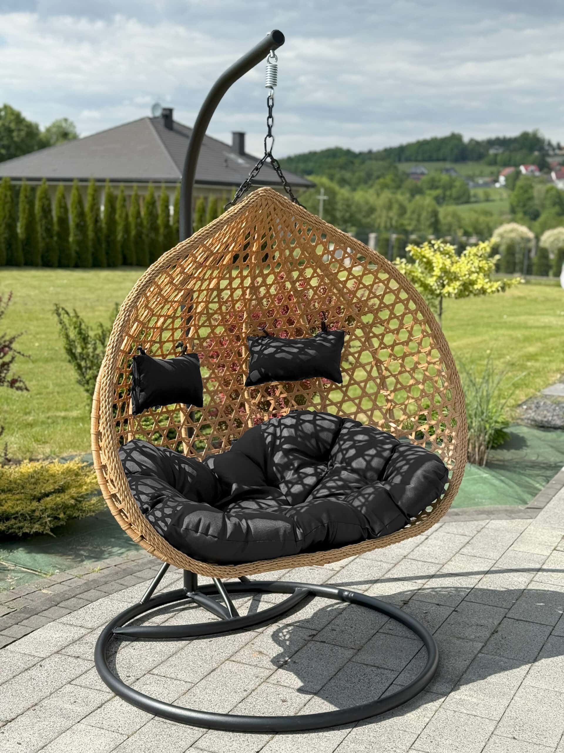 Aruba Double Hanging Egg Chair – Natural Rattan‑Look Garden Cocoon with Cushions