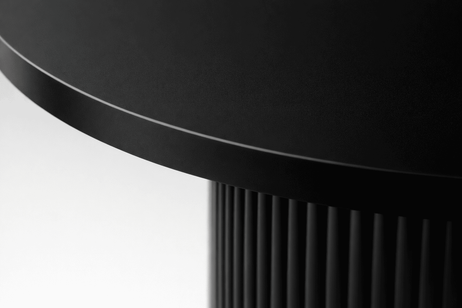 ELEMENTS Rail-Extend Table – 180cm Cashmere Top, Steel Base, Compact Luxury