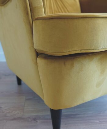 Midnight Regal Wingback Chair – Navy Velvet Scandinavian Uszak Lounge