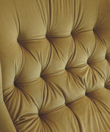 Midnight Regal Wingback Chair – Navy Velvet Scandinavian Uszak Lounge