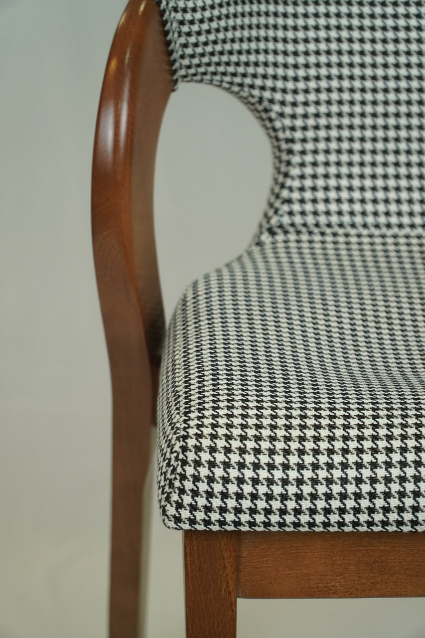 Walnut Harmony Armchair – American Walnut Beech Pepitka Dining Chair