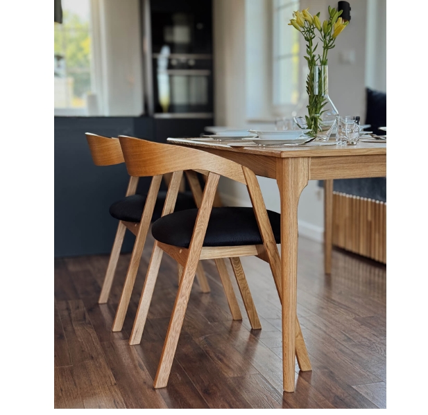 Ardena Extendable Dining Table with Natural Oak Veneer