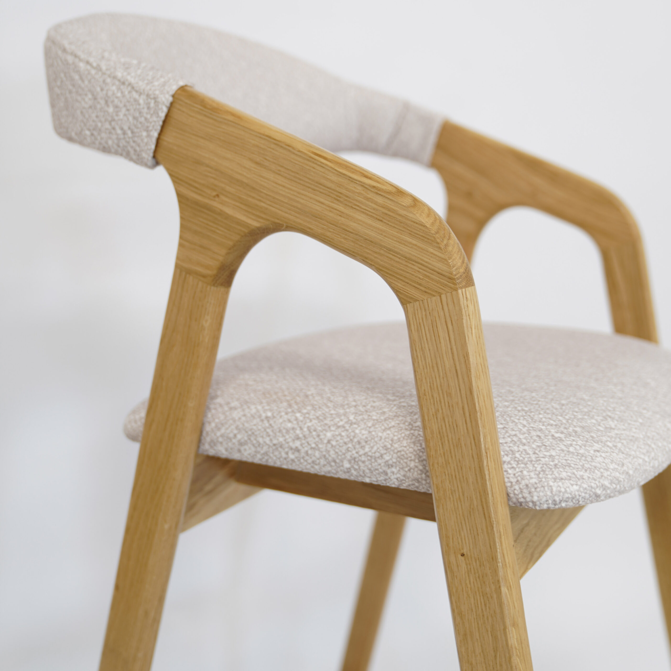 Oak Horizon Luxury Bar Stool | Solid Oak Kitchen Island Chair Ireland