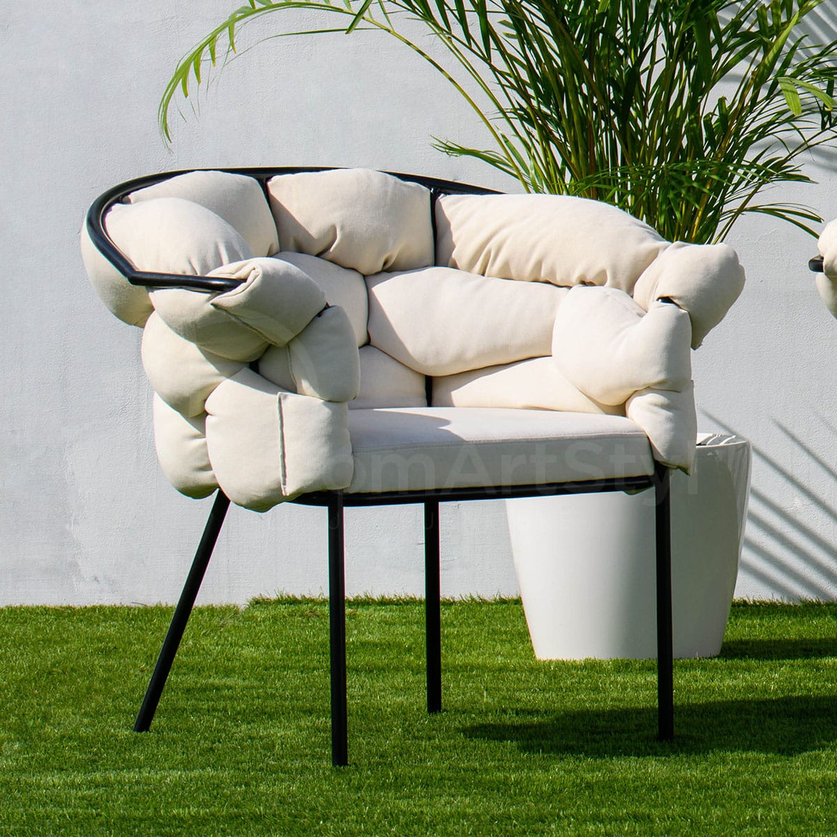 Cherry Black Outdoor Upholstered Armchair – Weather-Resistant Luxury