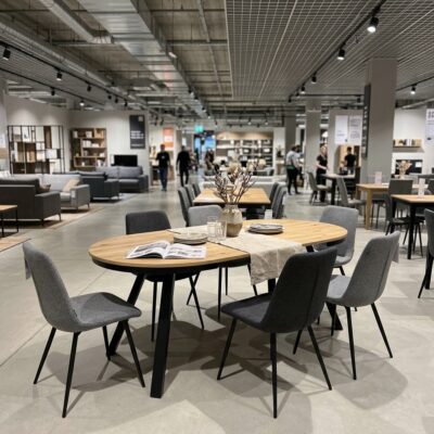 ASTORIA Natural Hickory Round Extending Dining Table with Matte Black Geometric Steel Frame (100-176 × 100 × 76 cm)