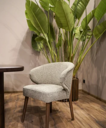 VENARIA Bespoke Upholstered Dining Chair (64 × 63 × 80 cm)