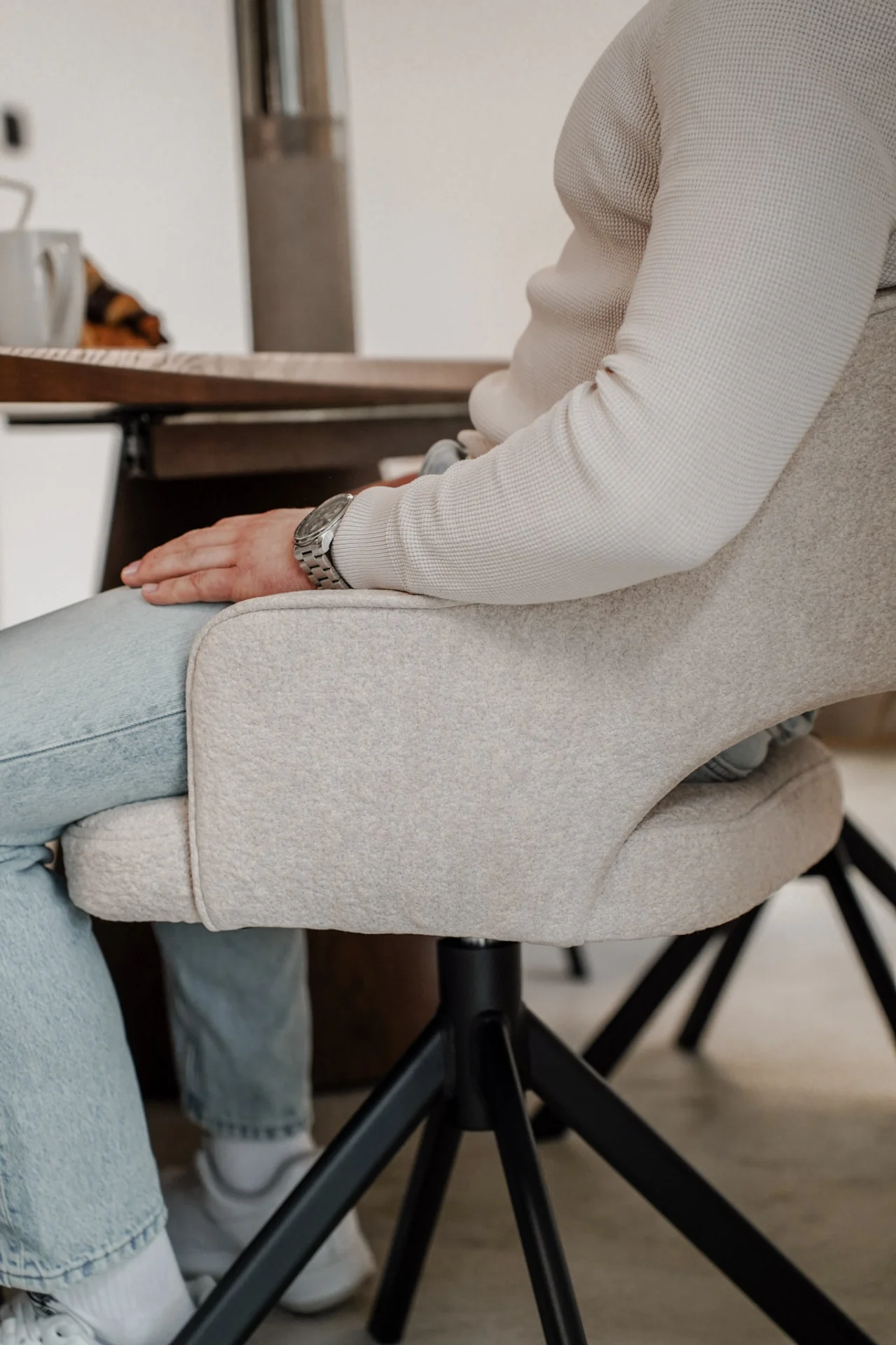 VIPITENO Bespoke 360° Swivel Dining & Office Armchair (54 × 61 × 78 cm)