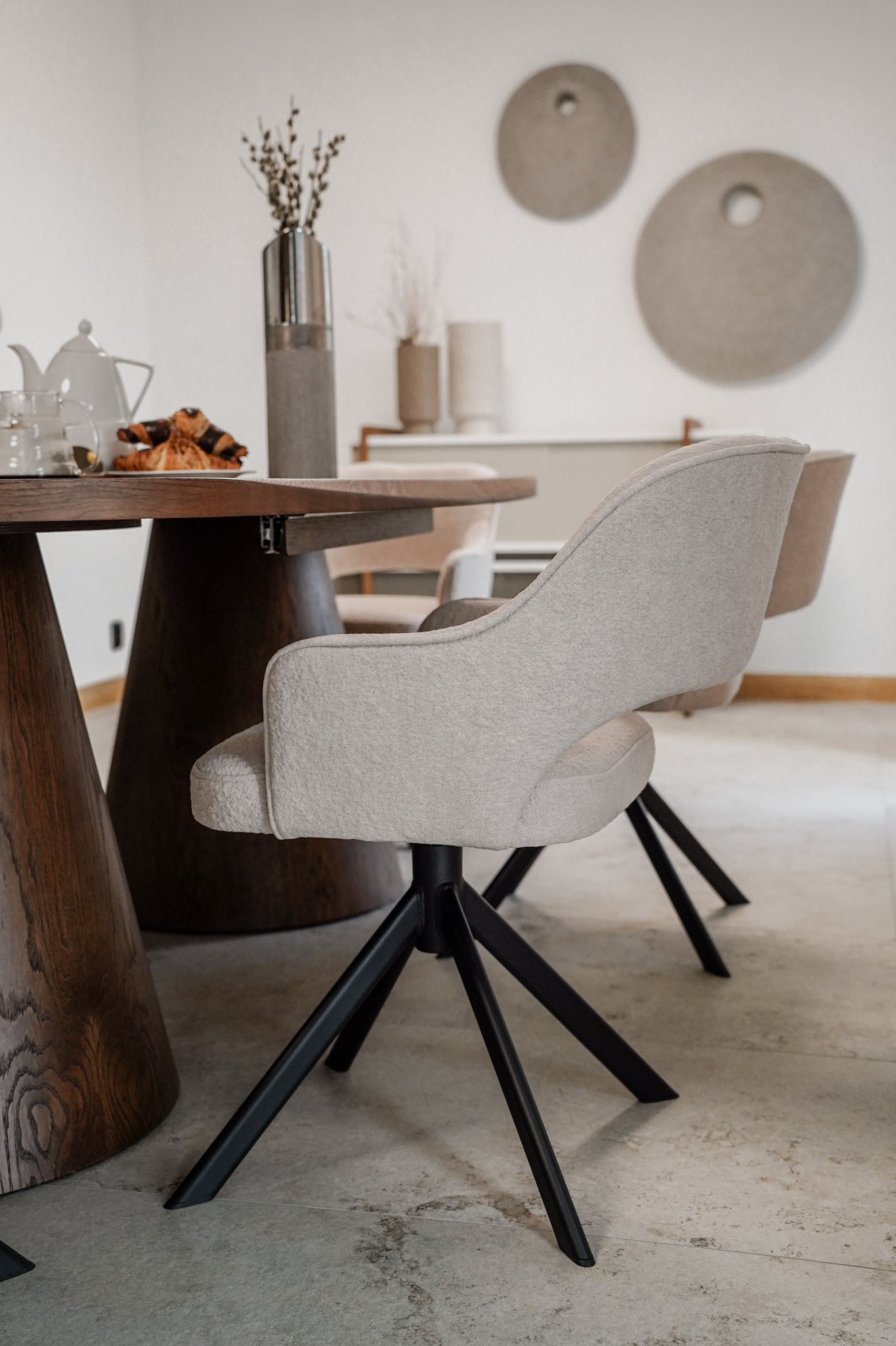 VIPITENO Bespoke 360° Swivel Dining & Office Armchair (54 × 61 × 78 cm)