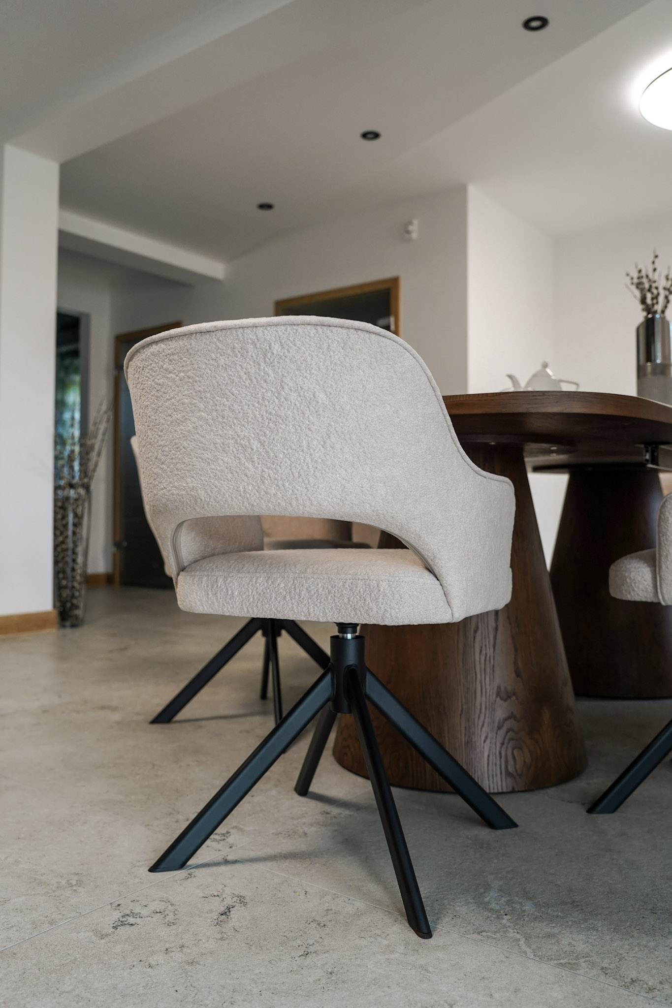 VIPITENO Bespoke 360° Swivel Dining & Office Armchair (54 × 61 × 78 cm)