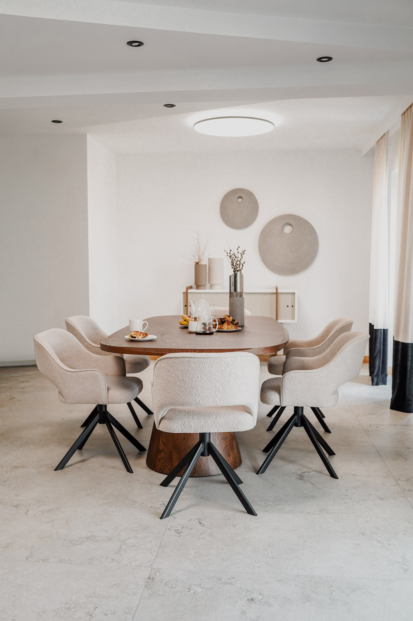 VIPITENO Bespoke 360° Swivel Dining & Office Armchair (54 × 61 × 78 cm)