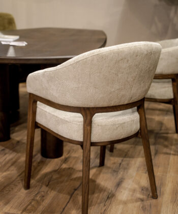 AMALFI Cream Textured Wave Dining Chair with Solid Walnut Frame (61 × 61 × 87 cm)