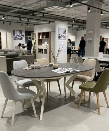 NOVARA Cashmere Round Extending Dining Table with Powder-Coated Steel Pedestal Base (90-128 × 90 × 76 cm)
