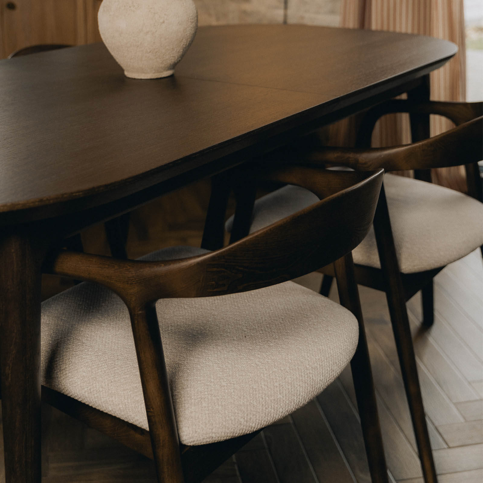 ST-85 Walnut Lagos Natural Veneer Extending Dining Table (160-200 × 80-100 × 77 cm)